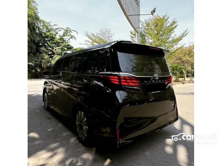 2024 Toyota Alphard HEV Modellista MPV