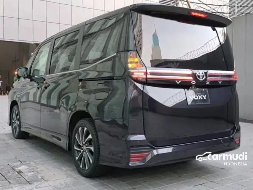 2024 Toyota Voxy Van Wagon