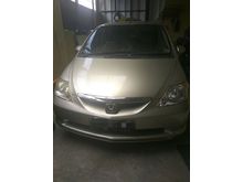 Dijual 2003 Honda City 1.5 i-DSI Sedan warna gold harga nego