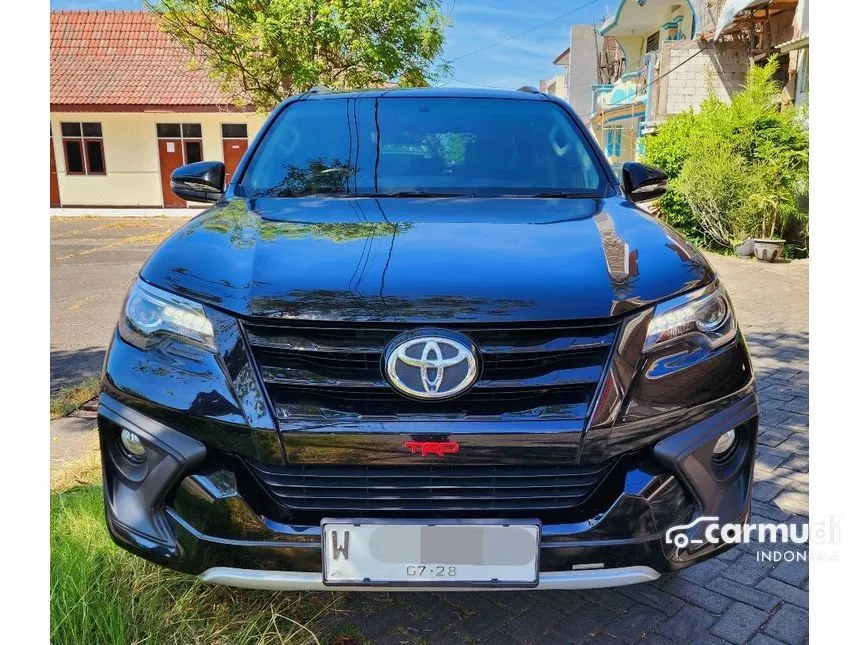Jual Mobil Toyota Fortuner 2018 TRD 2.7 di Jawa Timur Automatic SUV Hitam Rp 390.000.000