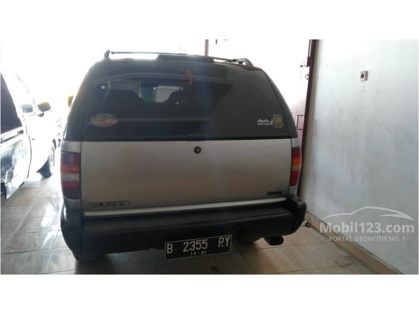 Jual Mobil Opel Blazer 1997 2 2 di Jawa Barat Manual SUV 