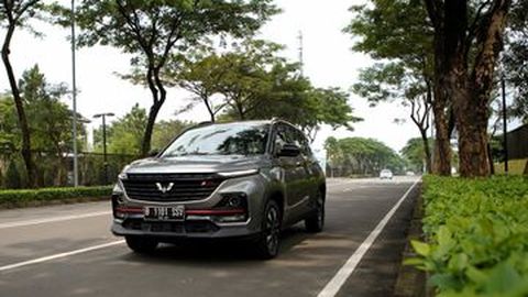 Cuma Rp300 Jutaan, Ini Daftar Fitur Wuling Almaz RS yang Canggih Banget