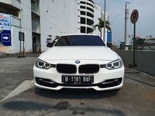 2014 BMW 320i 2.0 Sport Sedan