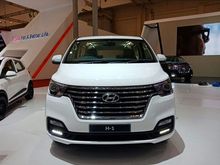 Harga Hyundai New H-1 2,5 Elegance Diesel 2020 / H1 Elegance CRDi Promo Bunga 0% Diskon Clearence Sale