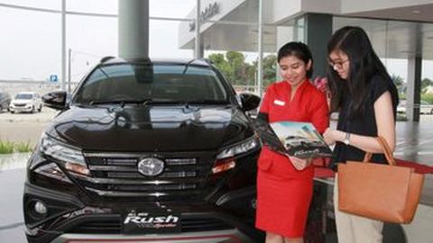 Penjualan Mobil Naik 4 Bulan Beruntun, Total Pasar Masih Tetap Jeblok