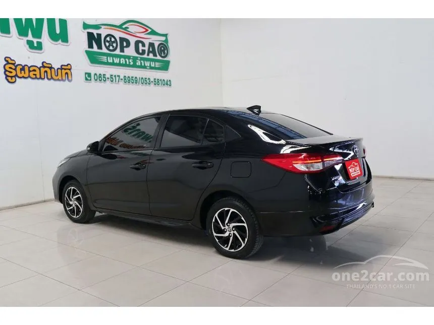 2022 Toyota Yaris Ativ Sport Premium Sedan