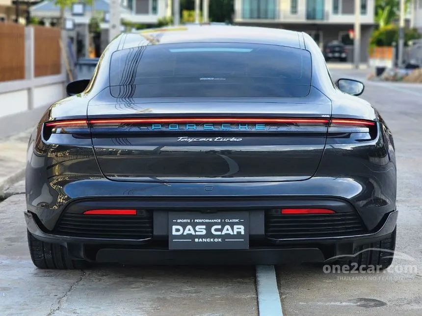 2022 Porsche Taycan Turbo Sedan