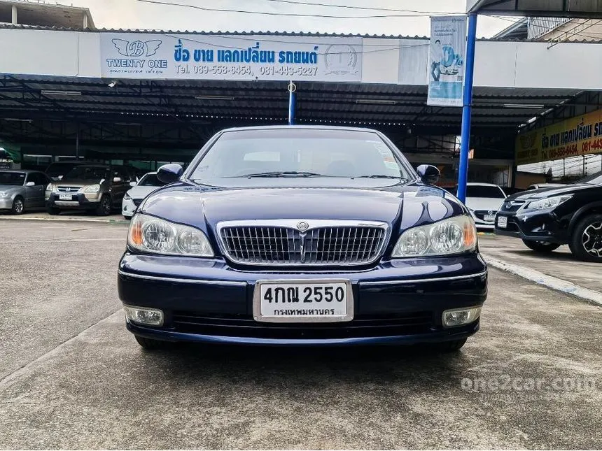 2002 Nissan CEFIRO Executive Sedan