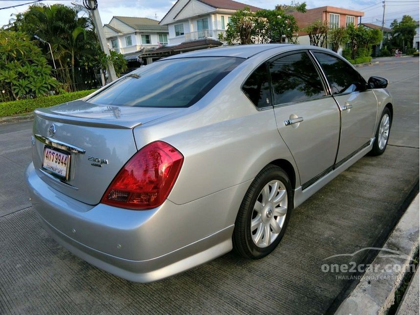 Nissan teana 2004