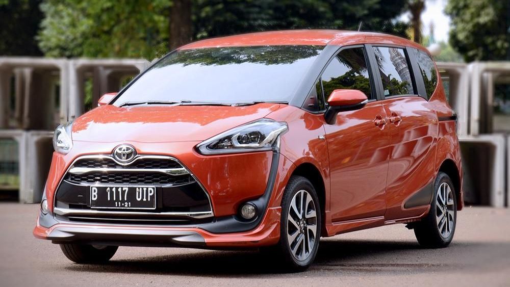 Toyota Sienta Penunjang Gaya Hidup Modern Mobil Baru 