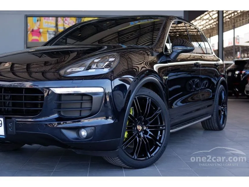 2016 Porsche CAYENNE S E-Hybrid SUV
