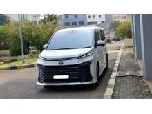 2023 Toyota Voxy 2.0 (Premium Color) MPV putih km 14 ribuan