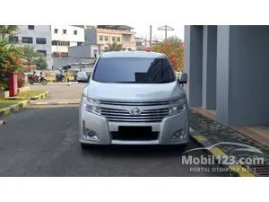 2013 Nissan Elgrand 2.5 Highway Star MPV