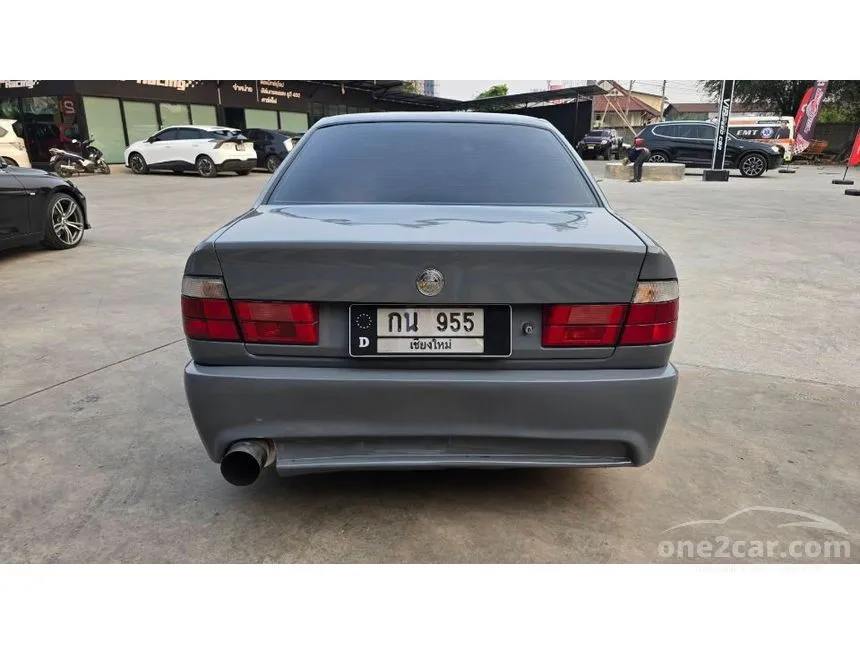 1994 BMW 525i Sedan