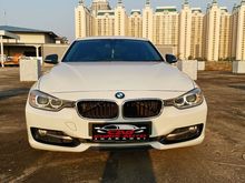 2015 BMW 320i 2.0 Sport Sedan