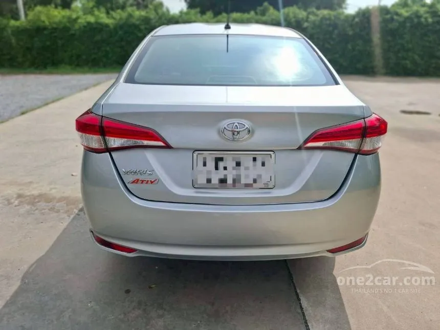 2018 Toyota Yaris Ativ E Sedan
