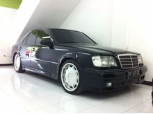 1986 Mercedes-Benz 300E 3.0 W124 L6 3.0 Automatic Sedan