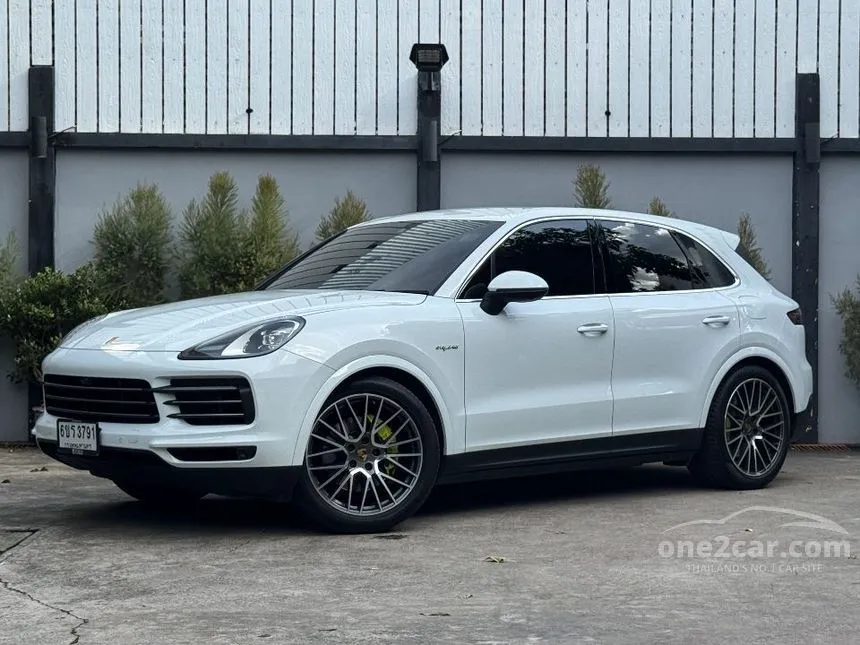 2021 Porsche CAYENNE E-Hybrid SUV