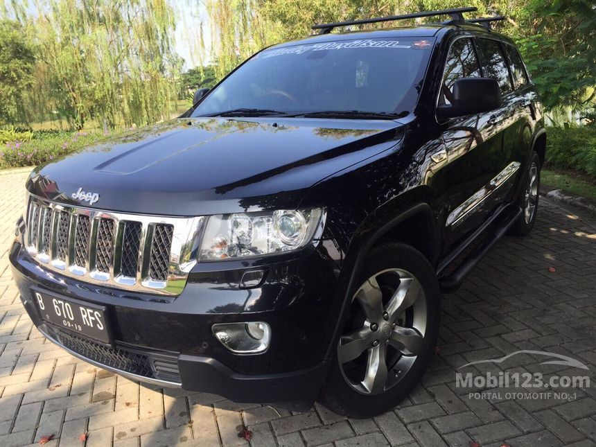 Jual Mobil Jeep Grand Cherokee 2013 SRT8 6.4 di DKI Jual Mobil Jeep Grand Cherokee 2013 SRT8 6.4 di DKI