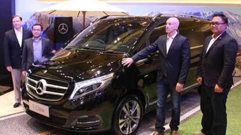 Mercedes-Benz V-Class Siap Tendang Alphard