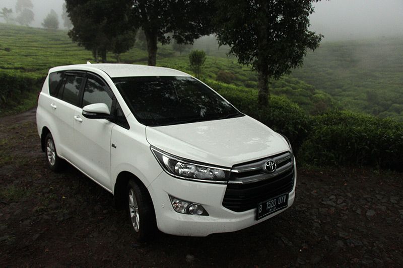 Menikmati Indahnya Wisata Situ Patenggang bersama Toyota Kijang Innova 2