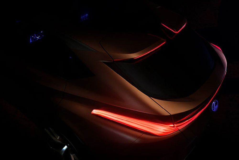 Lexus แย้มทีเซอร์ LF-1 รถเอสยูวีตัวท็อปจ่อเปิดตัวต้นปีหน้า