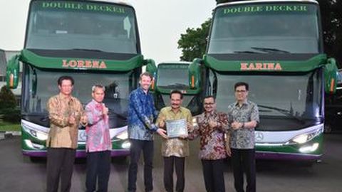 12 Bus Tingkat Lorena Siap Melayani Pemudik