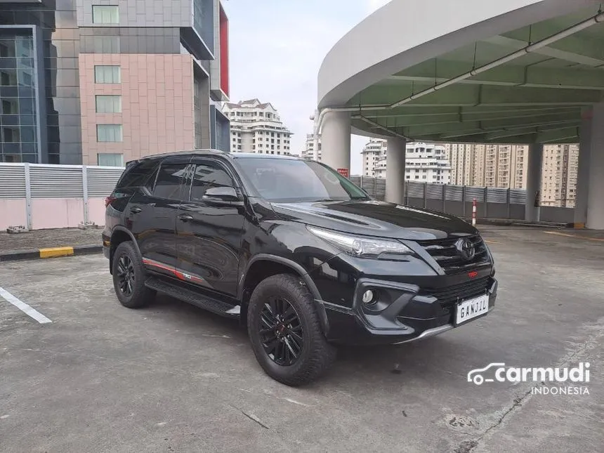 2018 Toyota Fortuner VRZ TRD 4X2 SUV