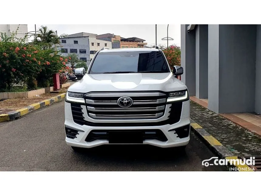 2023 Toyota Land Cruiser 300 VX-R (Non Premium Colour) SUV
