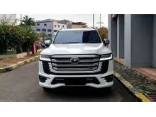 2023 Toyota Land Cruiser 3.3 300 VX-R (Non Premium Colour) SUV putih km 1 ribuan pajak panjang