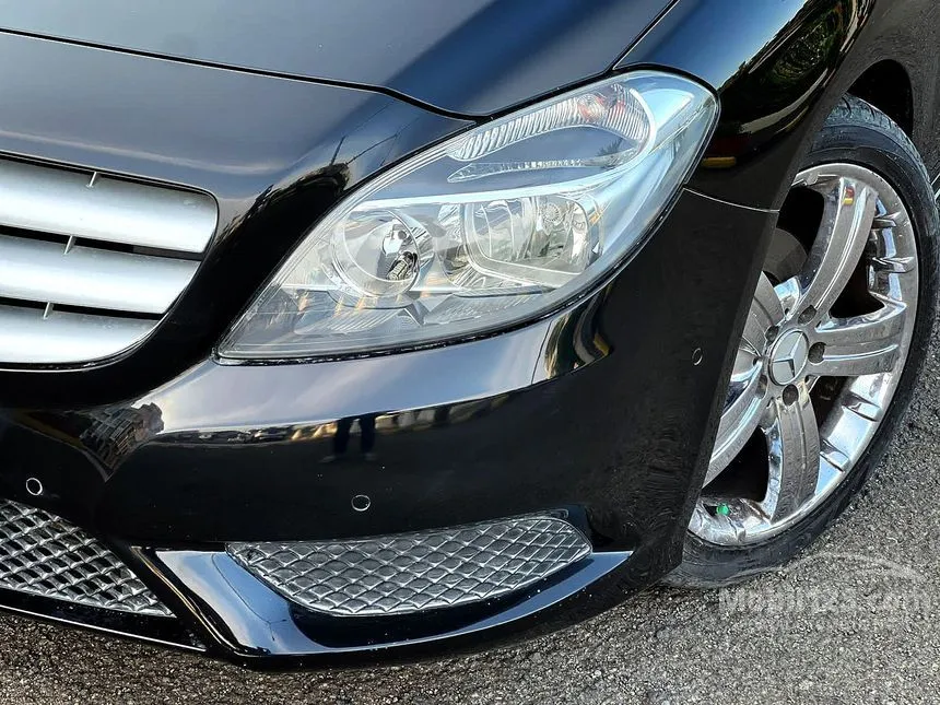 2012 Mercedes-Benz B200 Urban Hatchback