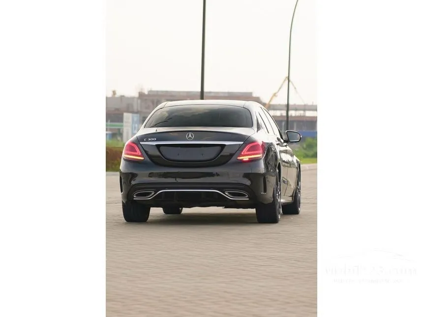 2021 Mercedes-Benz C300 AMG Line Sedan