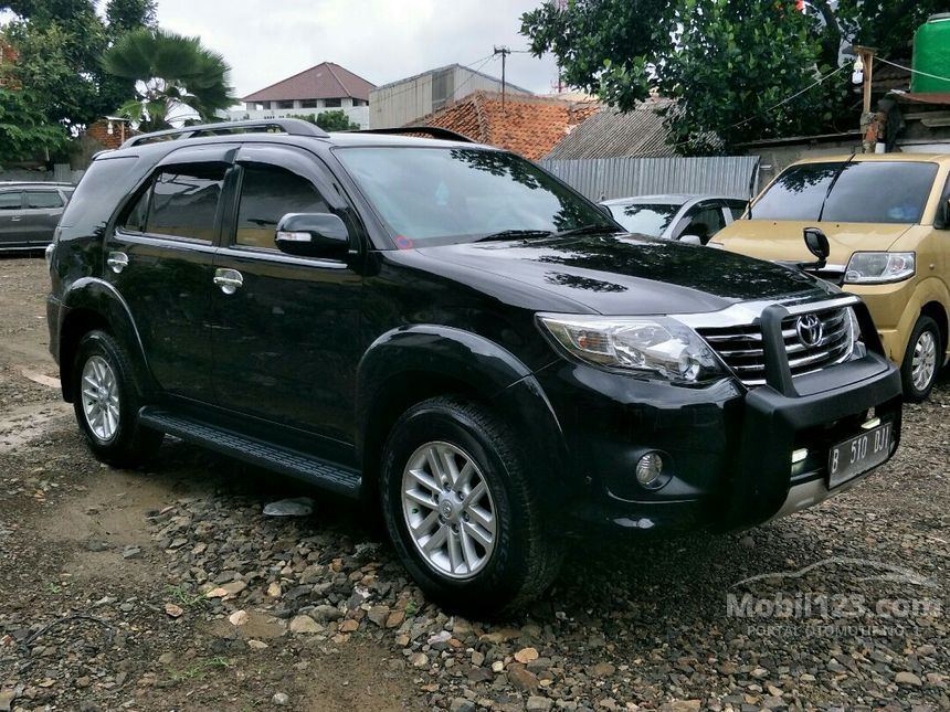 Toyota fortuner 2011