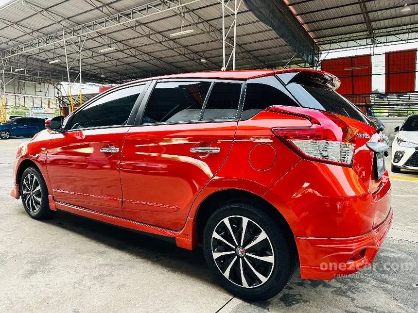 2017 Toyota YARIS E Hatchback