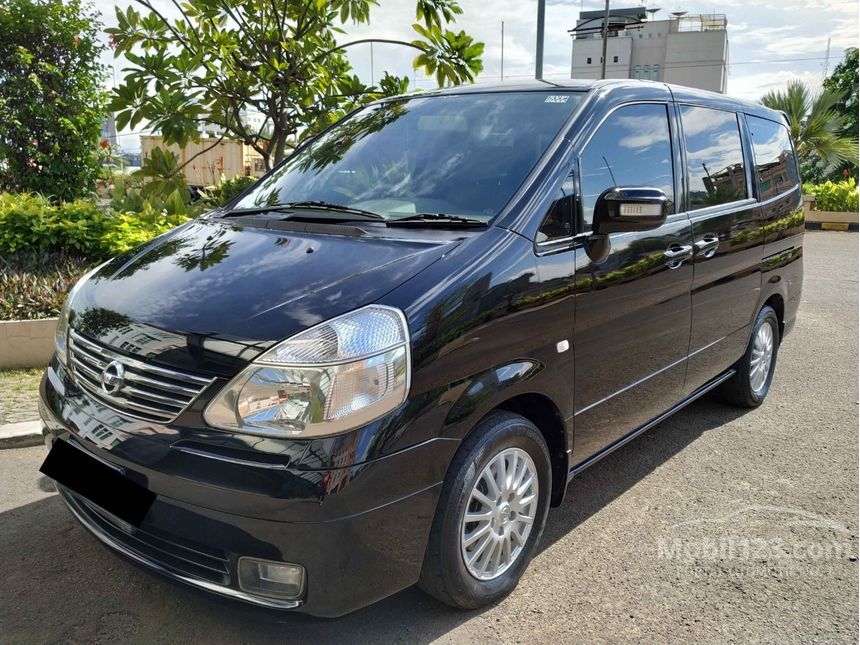 Nissan serena highway star