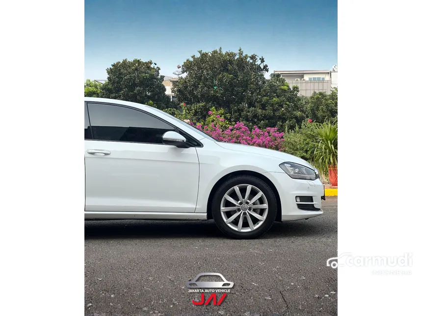 2014 Volkswagen Golf TSI (CKD) Hatchback