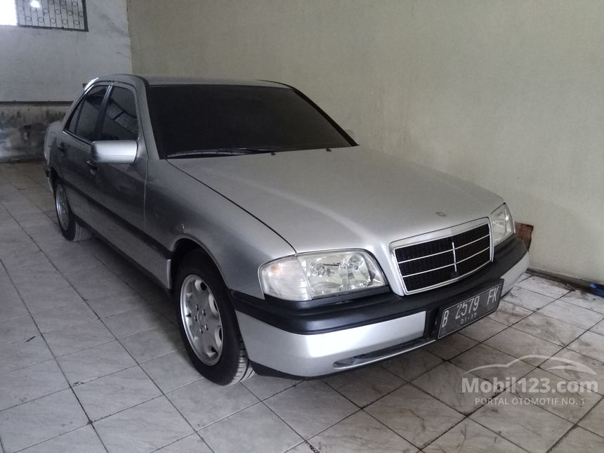 Jual Mobil Mercedes-Benz C200 1997 W202 2.0 Automatic 2.0 