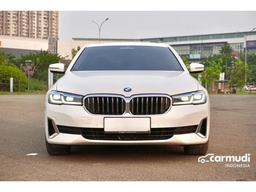 2022 BMW 530i Opulence Sedan