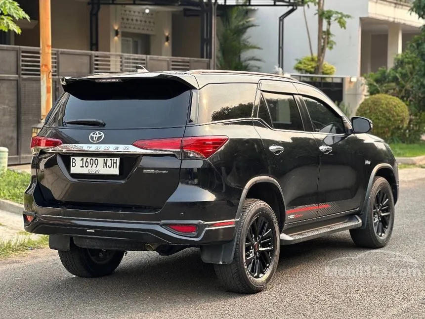 2019 Toyota Fortuner SRZ TRD 4X2 SUV