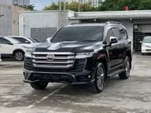 2025 Toyota Land Cruiser 3,3 300 VX-R 70th  SUV Warna Hitam Harga Termurah Call Me