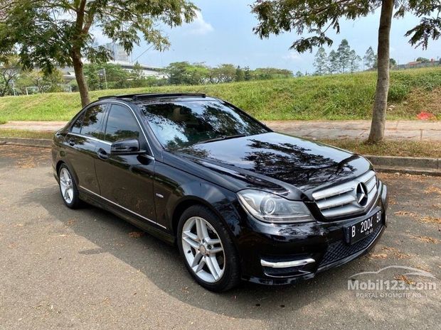 Mercedes-Benz Mobil Bekas Dijual Di Dki-jakarta (Indonesia) - Dari 3. ...