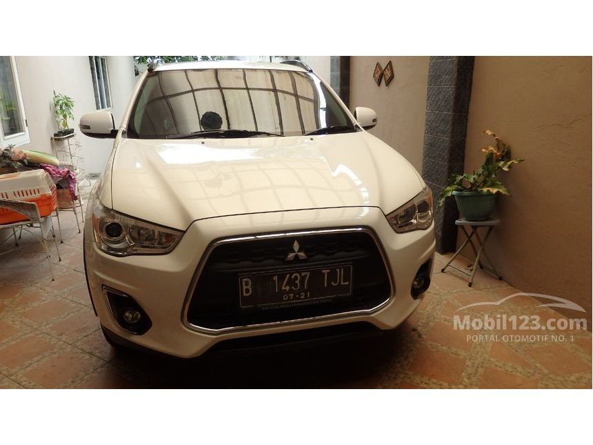 Jual Mobil  Mitsubishi Outlander  Sport  2019  GLS 2 0 di DKI 