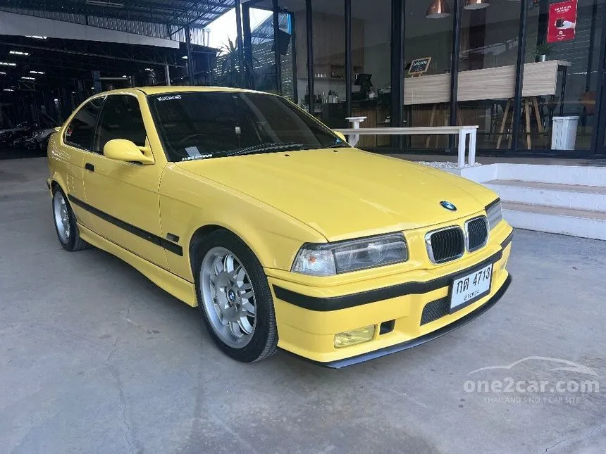 1996 BMW 316i Hatchback