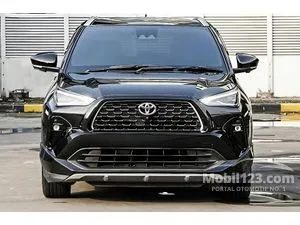 2024 Toyota Yaris Cross 1.5 S HV (Premium colour) SUV. KM 14RB DP 50JT Bensin 1 banding 23 Panoramic