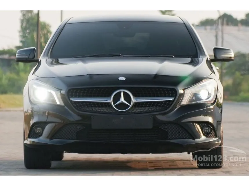 2014 Mercedes-Benz CLA200 Urban Coupe