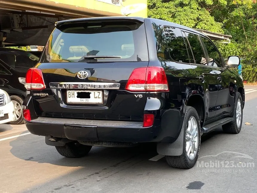 2010 Toyota Land Cruiser 200 Standard spec SUV