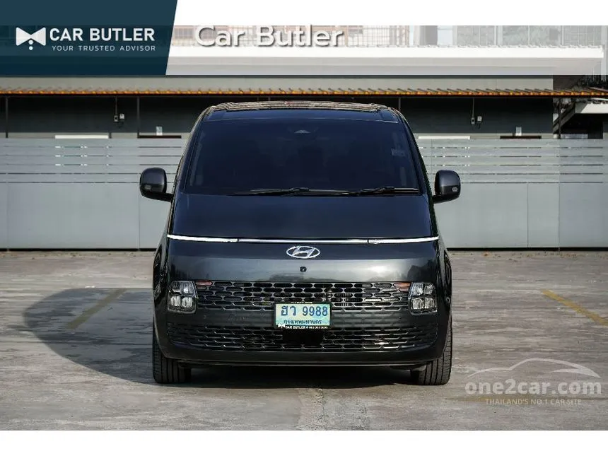 2021 Hyundai Staria SEL Van