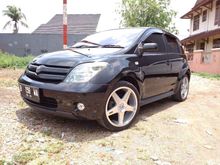 2004 Toyota IST 1.5 Hatchback
