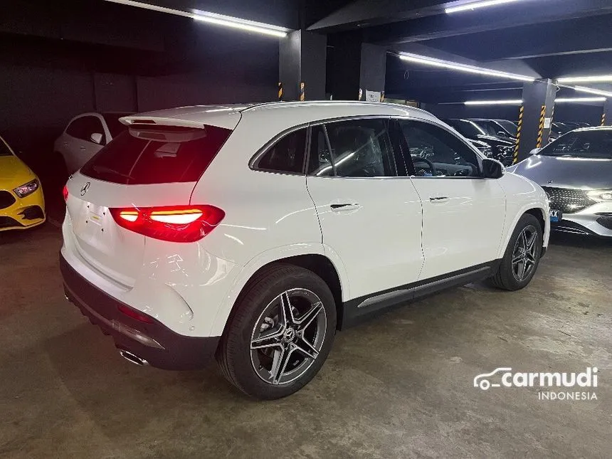 2024 Mercedes-Benz GLA200 AMG Line SUV