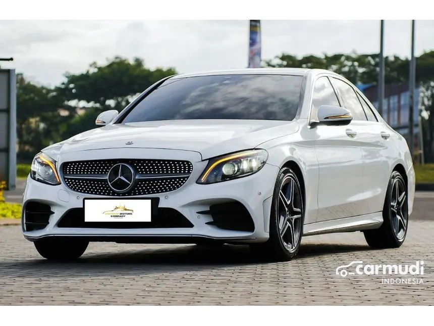 2020 Mercedes-Benz C300 AMG Line Coupe